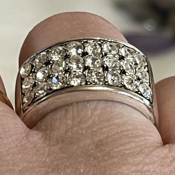 RARE GUESS est. 1981 Chunky Vintage Silver Tone Pave Ring Crystal Stones - #8 - Picture 3 of 6